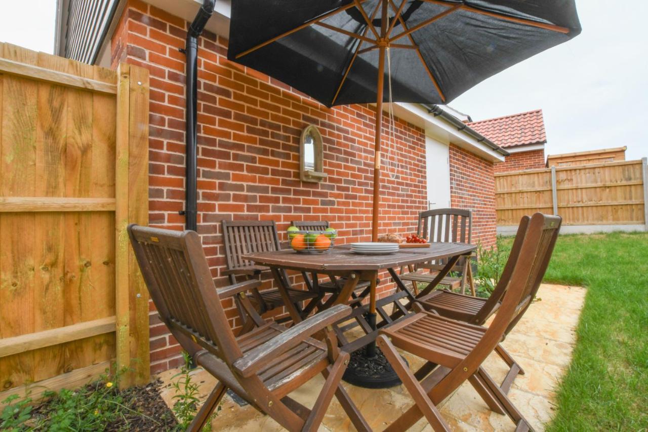 Number 51, Halesworth Villa ภายนอก รูปภาพ